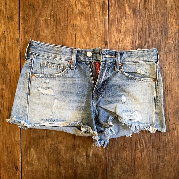 Lucky Brand “The Boyfriend’ Cut Off Short Size 0 - Picture 1 of 2